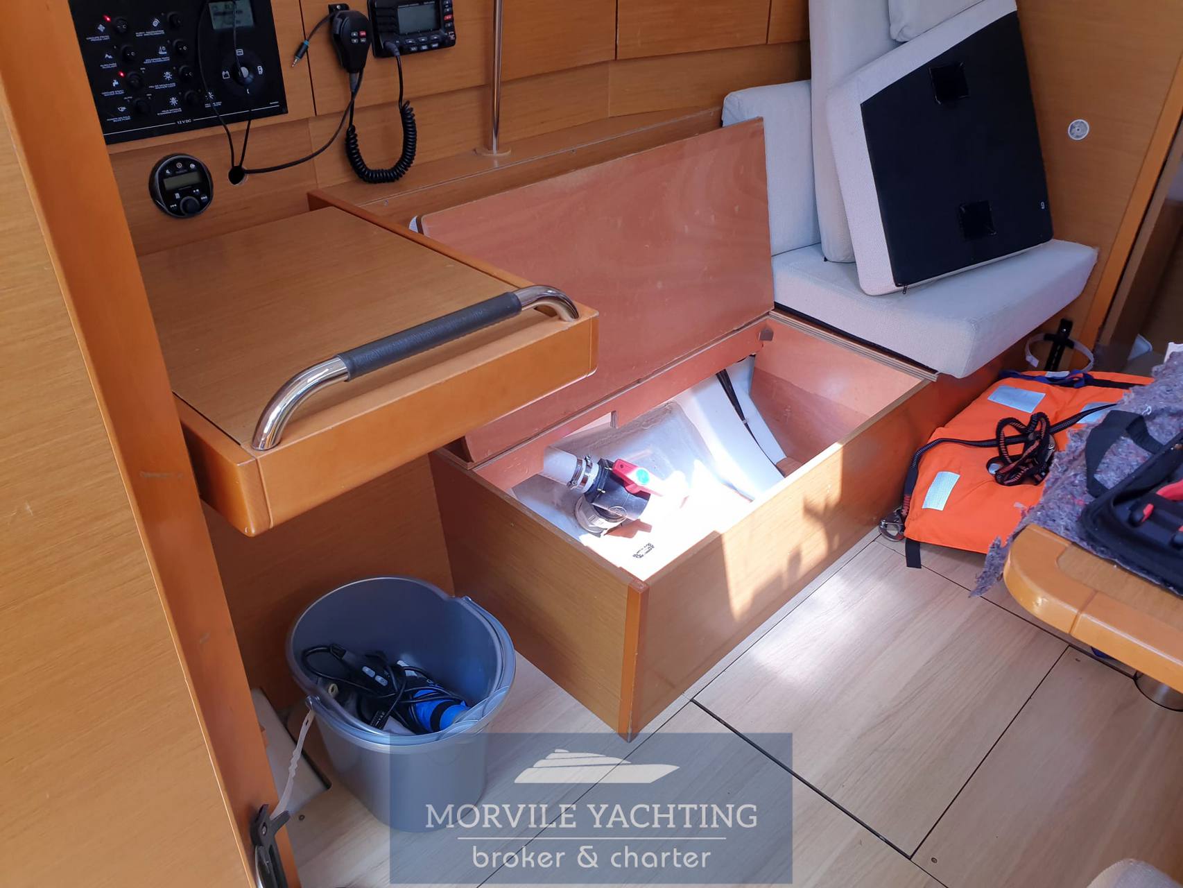 Jeanneau Sun odyssey 379 使用