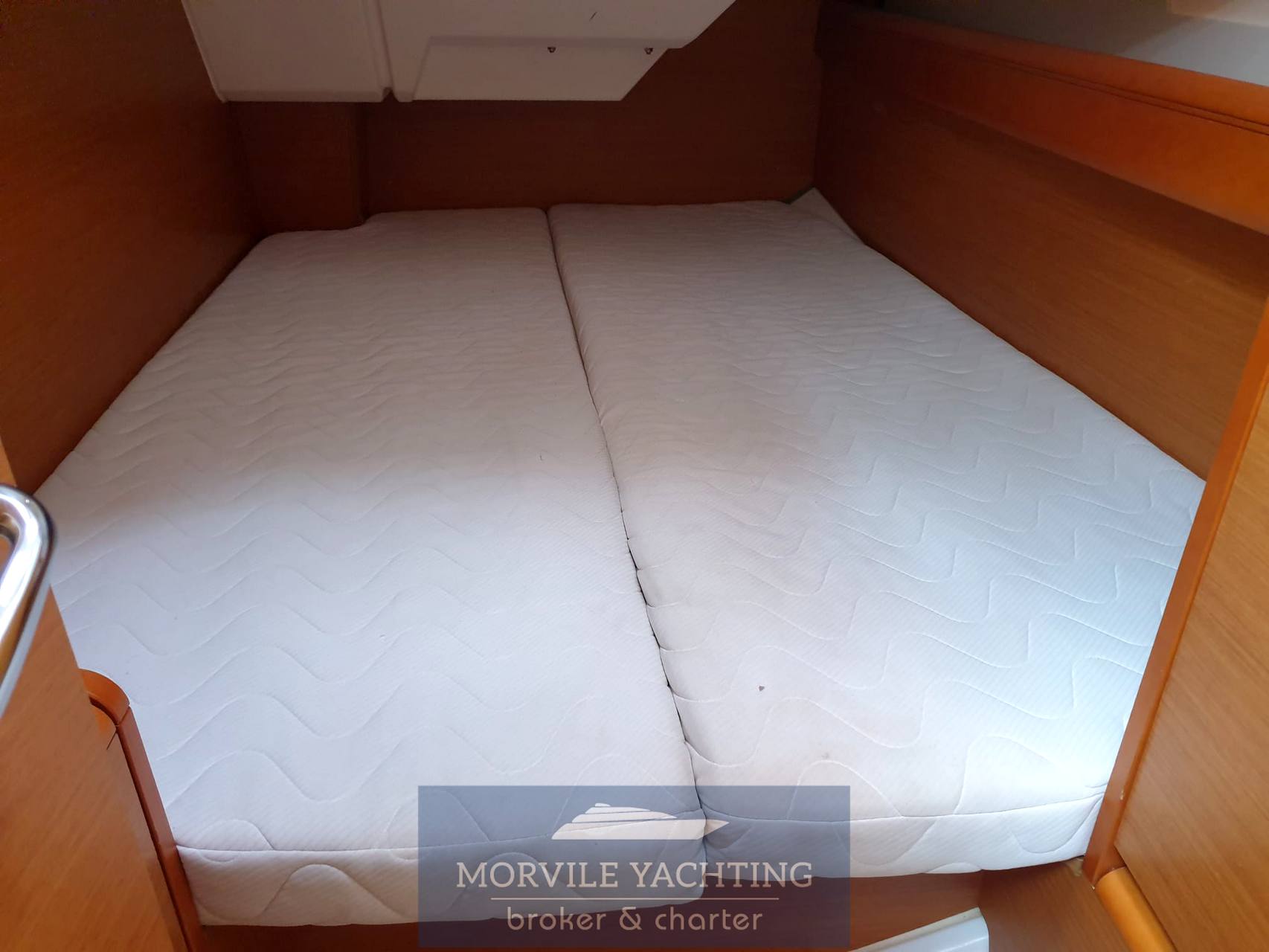 Jeanneau Sun odyssey 379 帆船