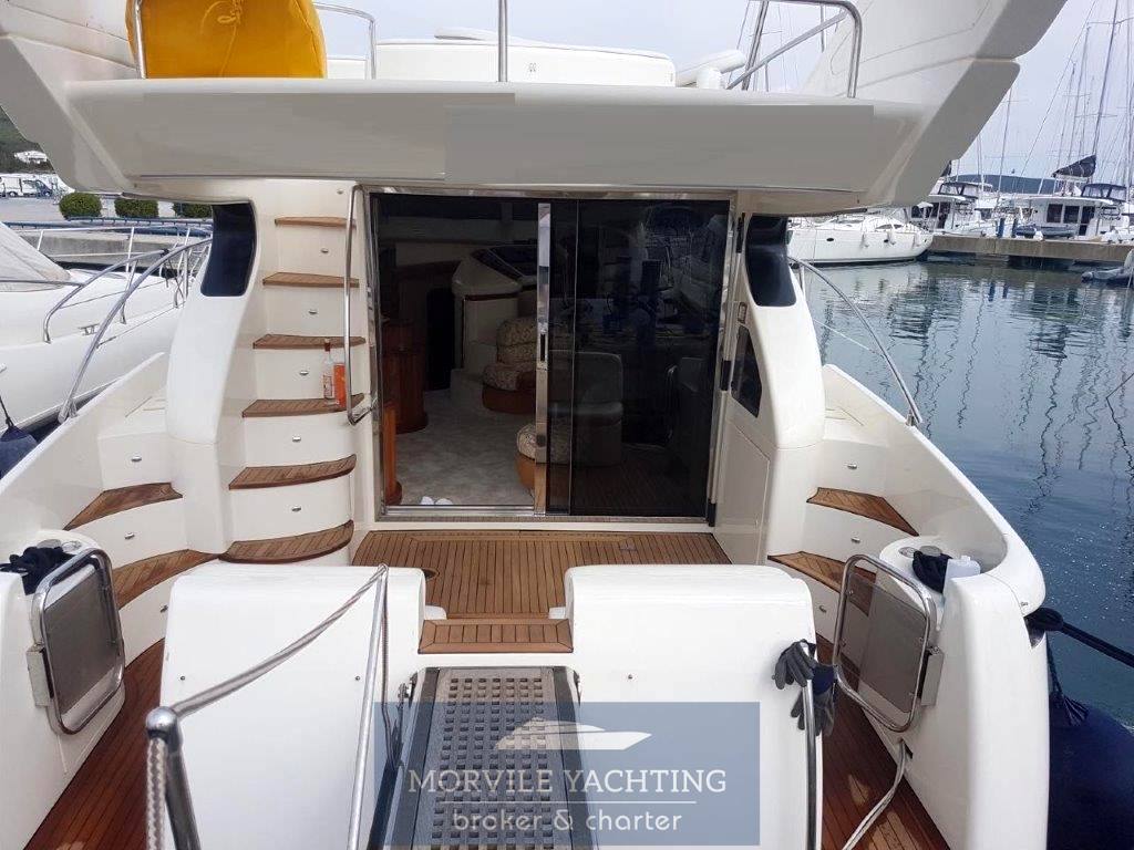 Azimut 46 Flybridge verwendet