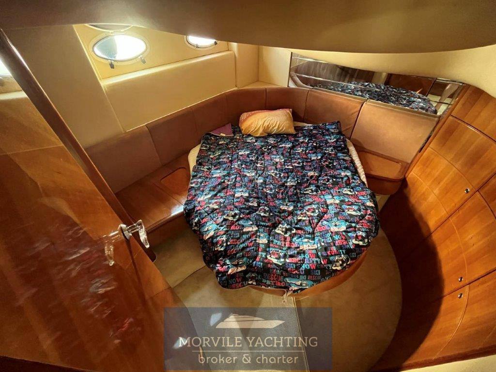 Azimut 46 Photo