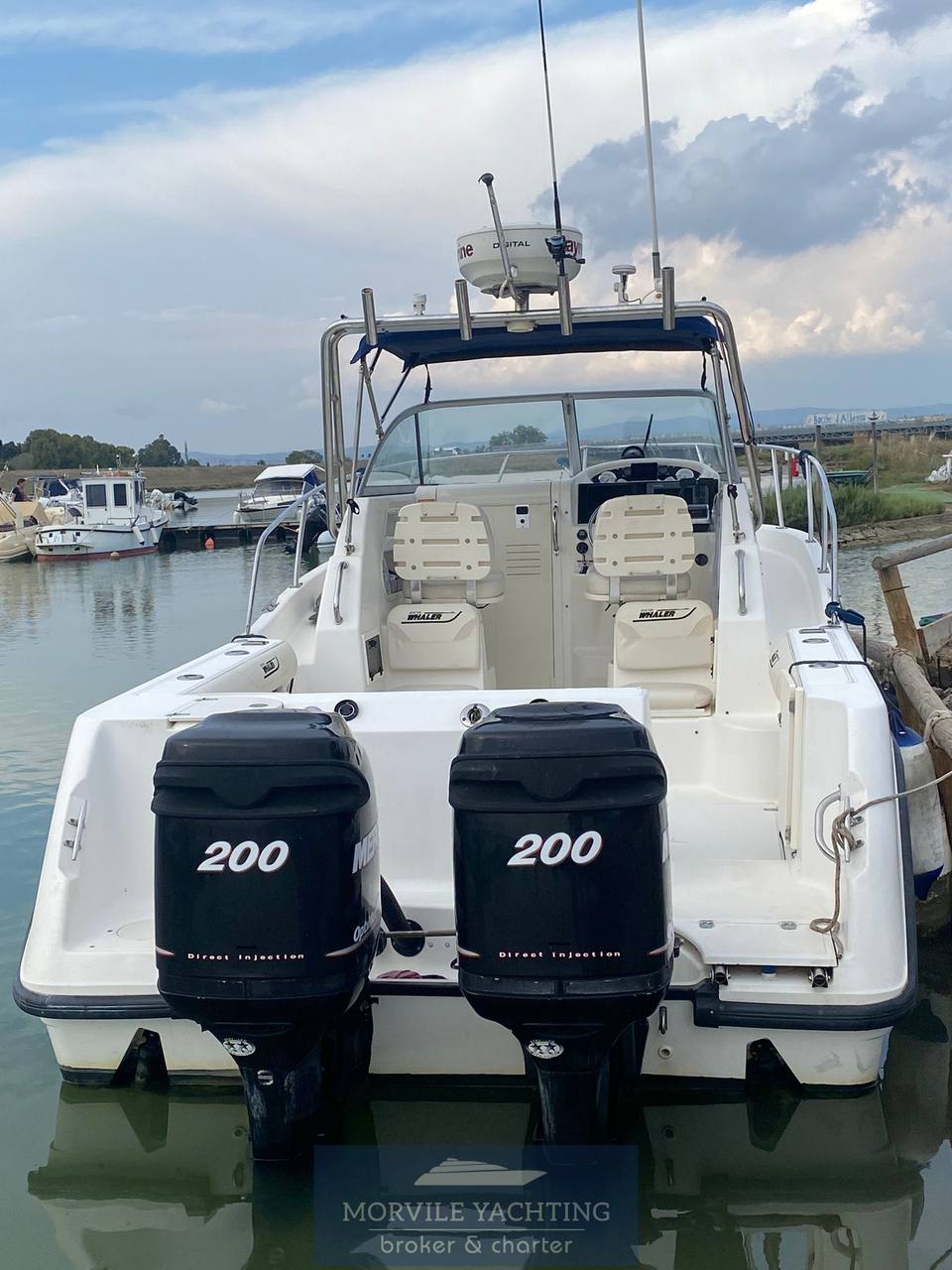 Boston whaler 255 conquest Pilotina usato