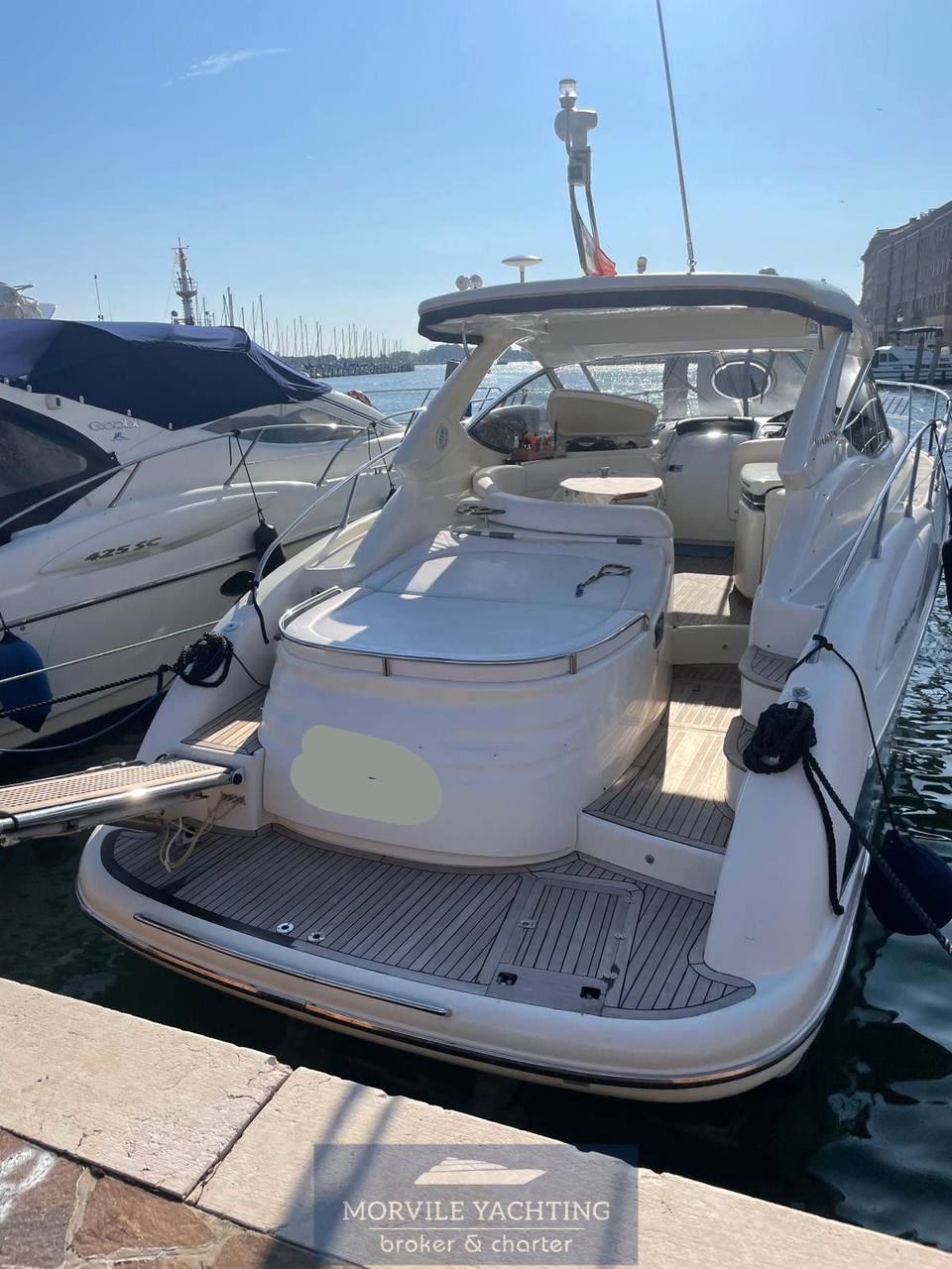 Atlantis 425 ht Barco de motor usado para venta