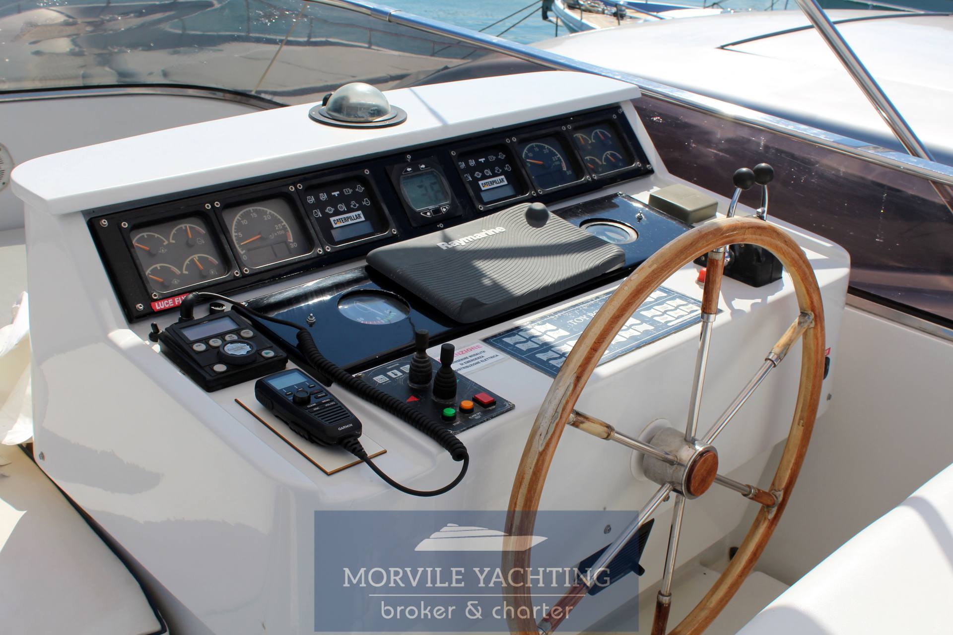 Raffaelli Amc 22 قارب بمحرك