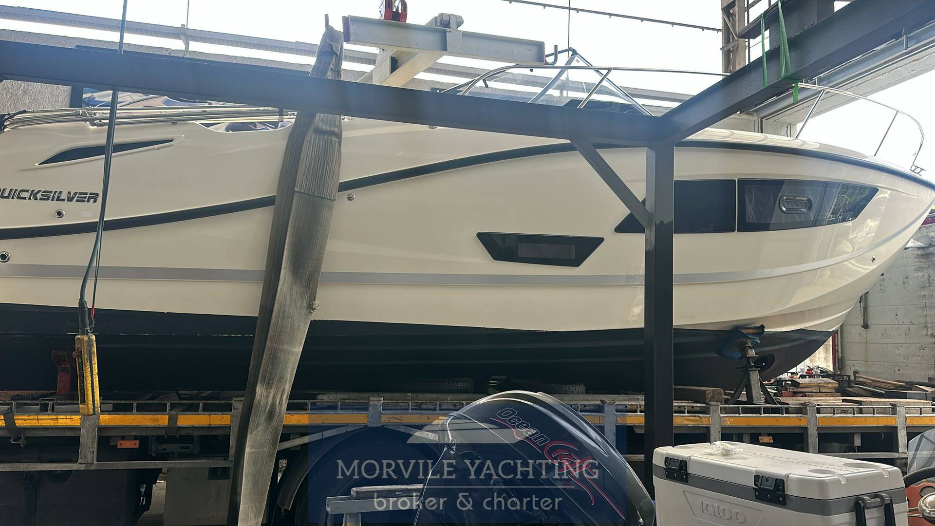 Quicksilver 875 sundeck Open