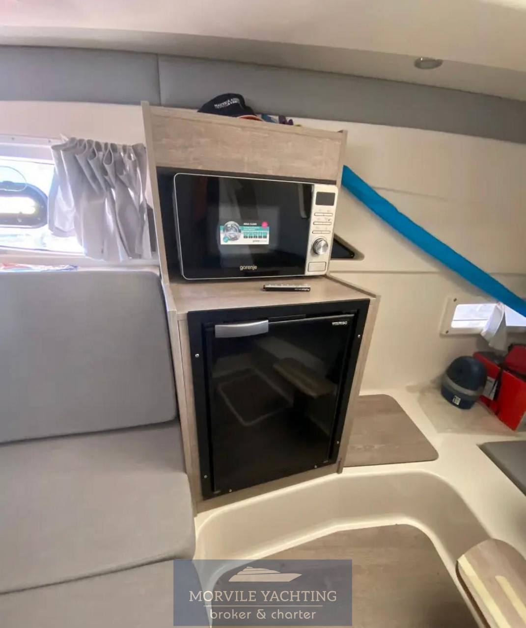 Quicksilver 875 sundeck Open usato