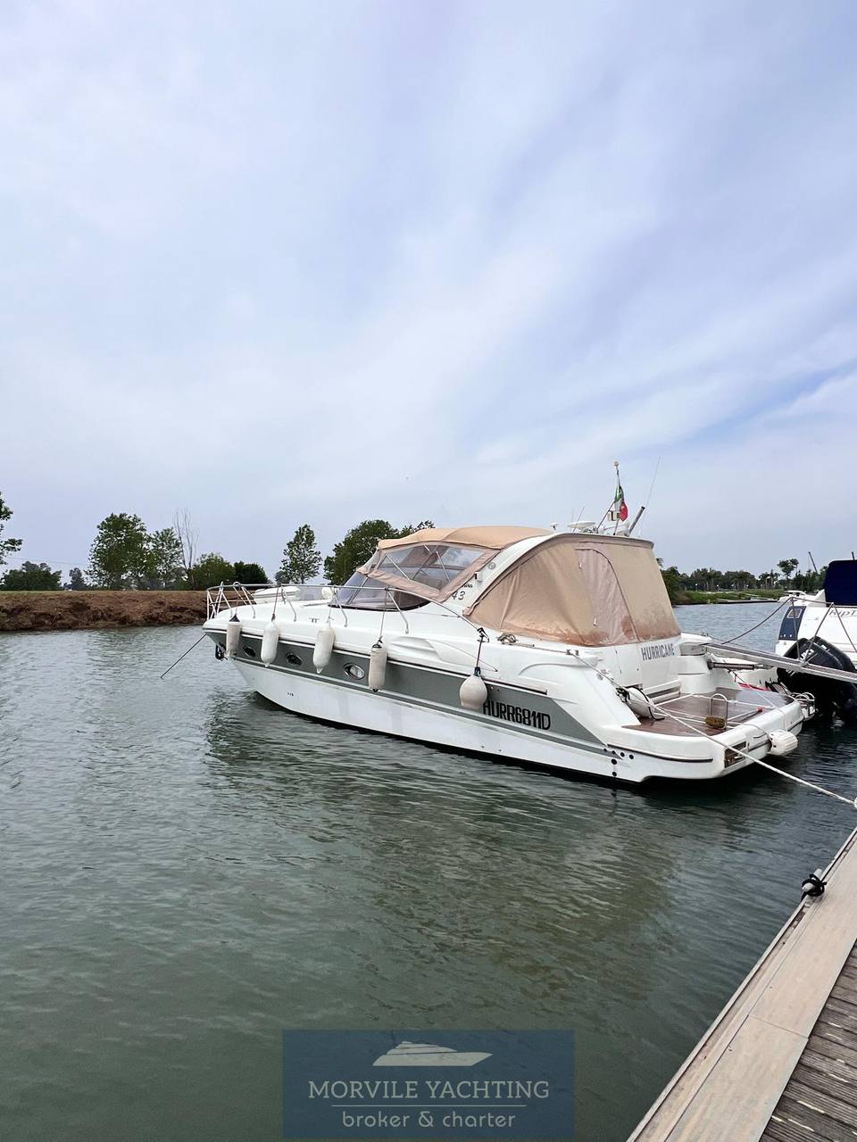Innovazioni & progetti Mira 43 Barca a motore charter
