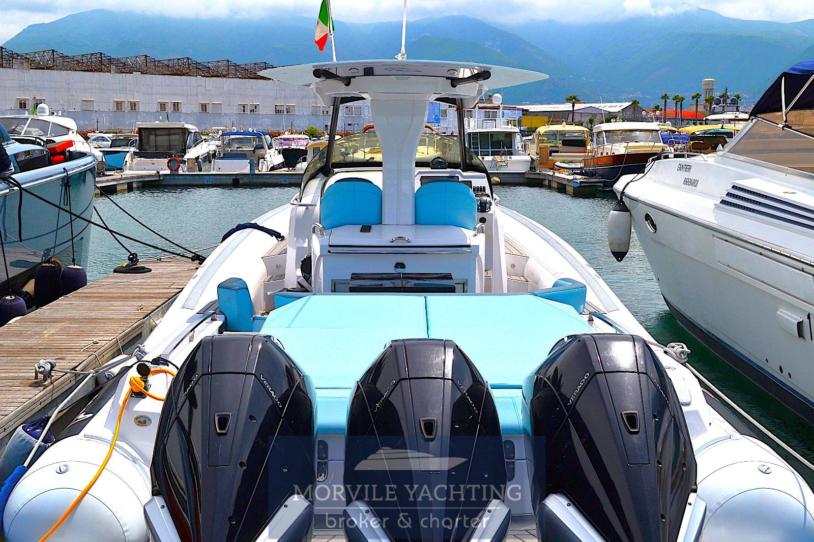 Mv marine Mito 40 Gommone charter