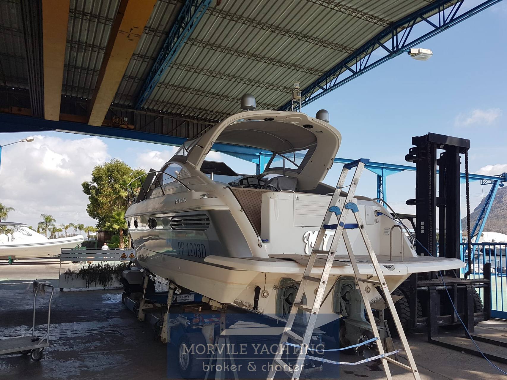 Fairline Targa 37 barca a motore