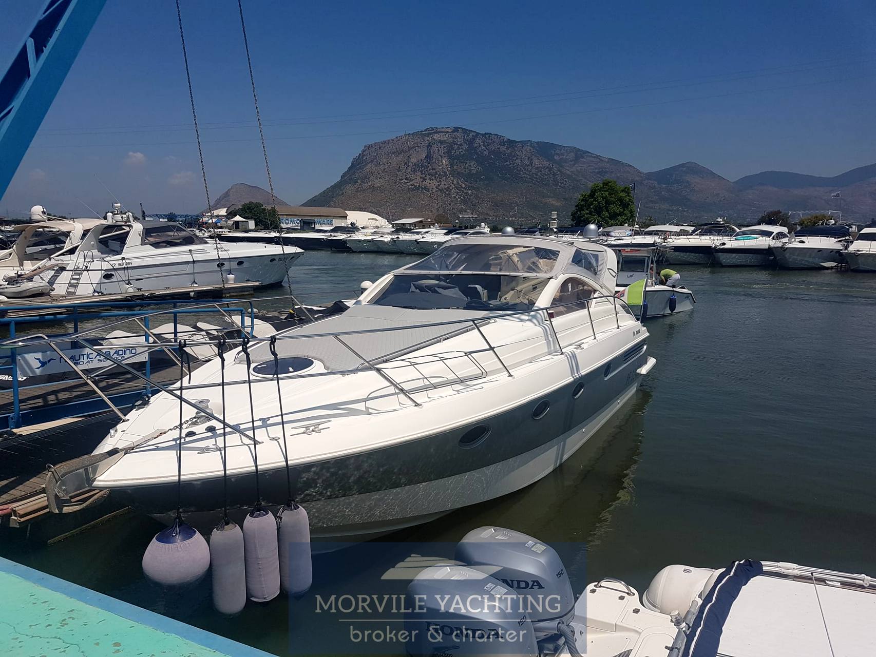 Fairline Targa 37 barca a motore