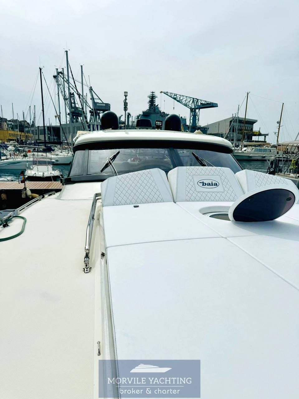 Baia 63 azzurra barca a motore