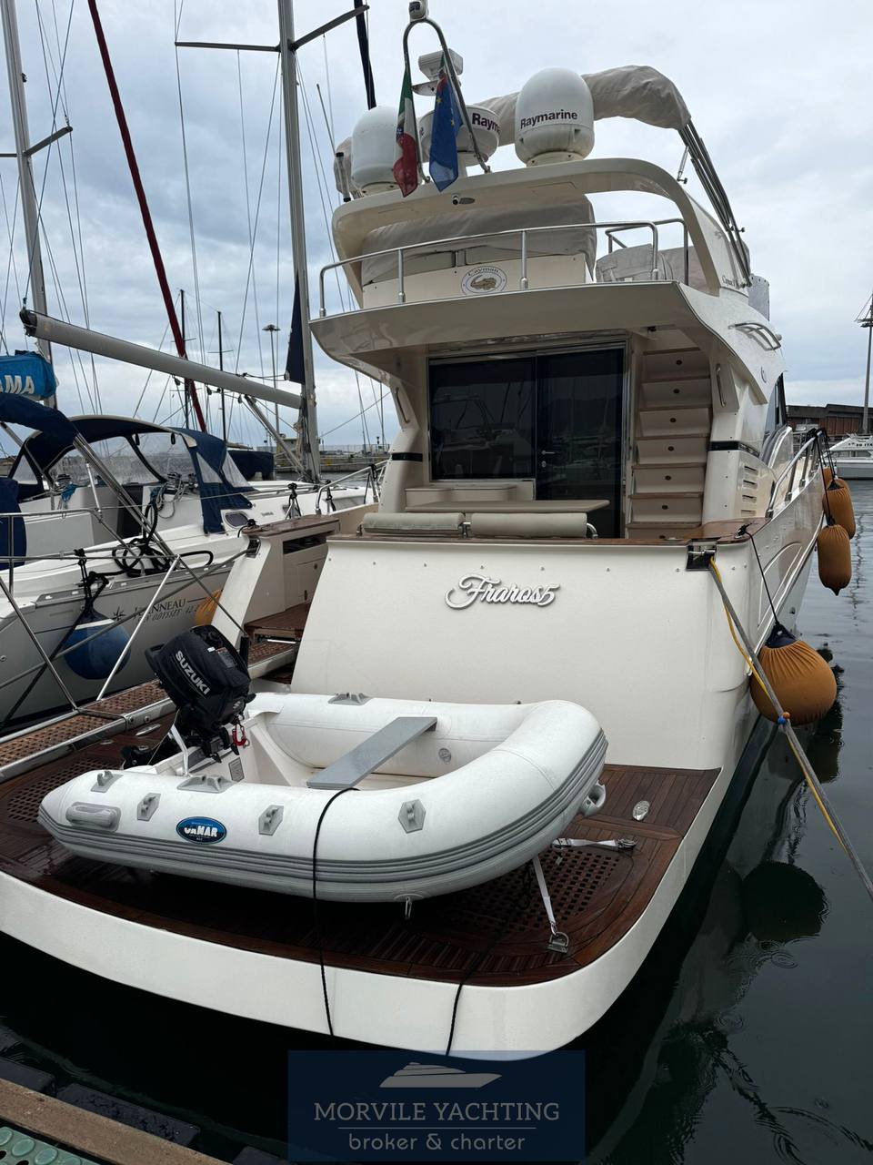 Cayman 50 fly barca a motore