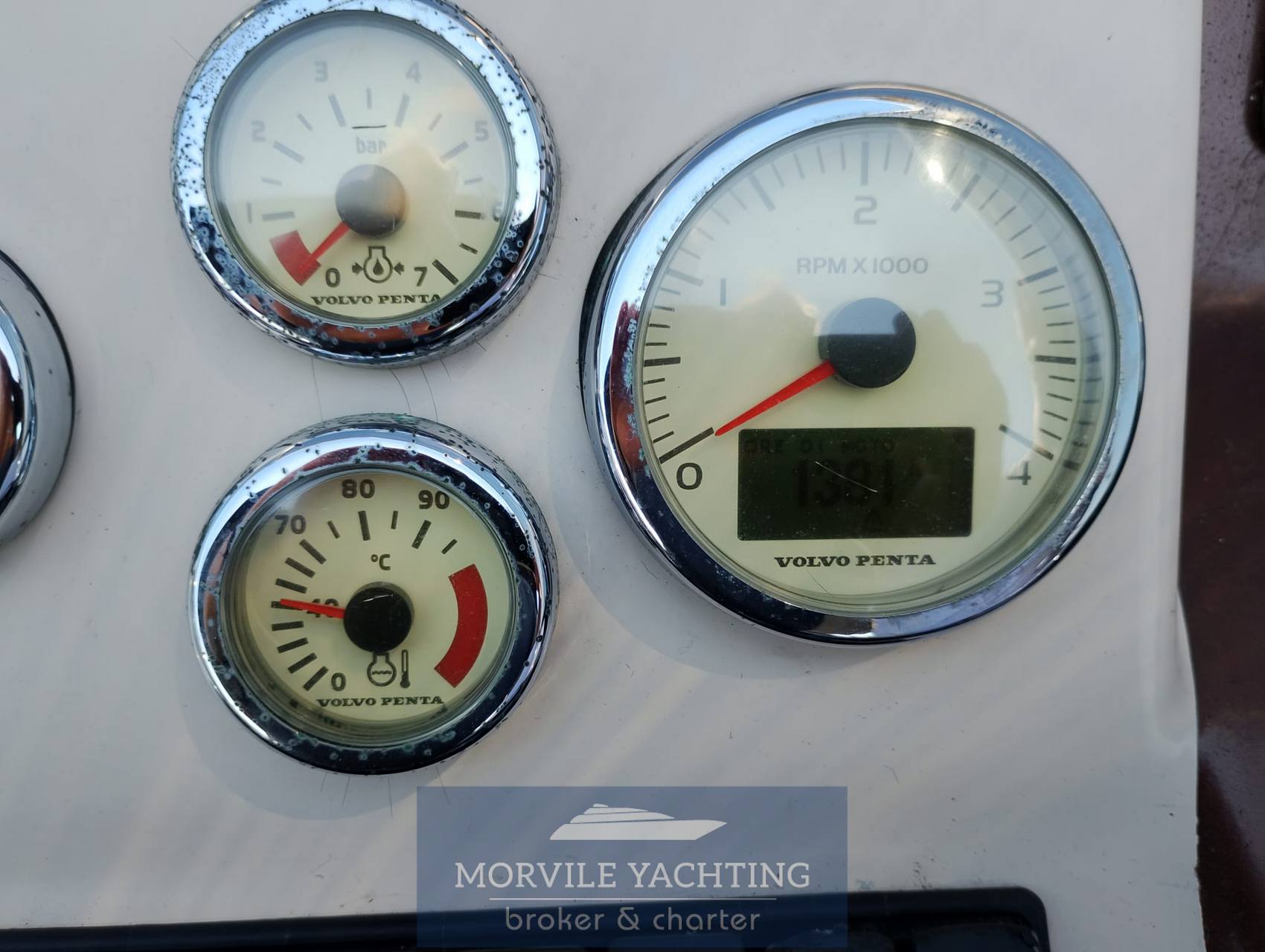Marine yachting Mig 43 Express cruiser used