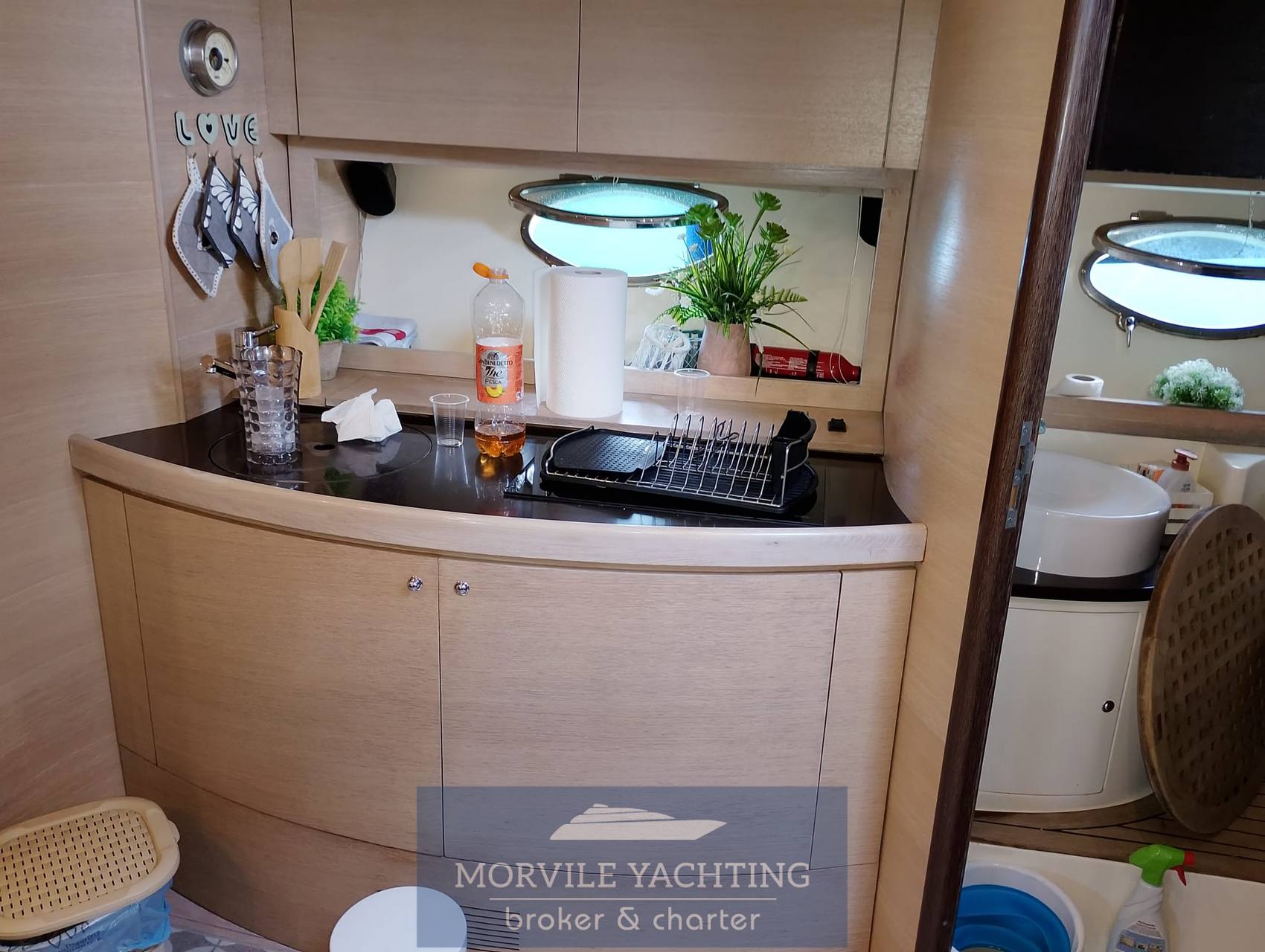 Marine yachting Mig 43 Motor boat used for sale