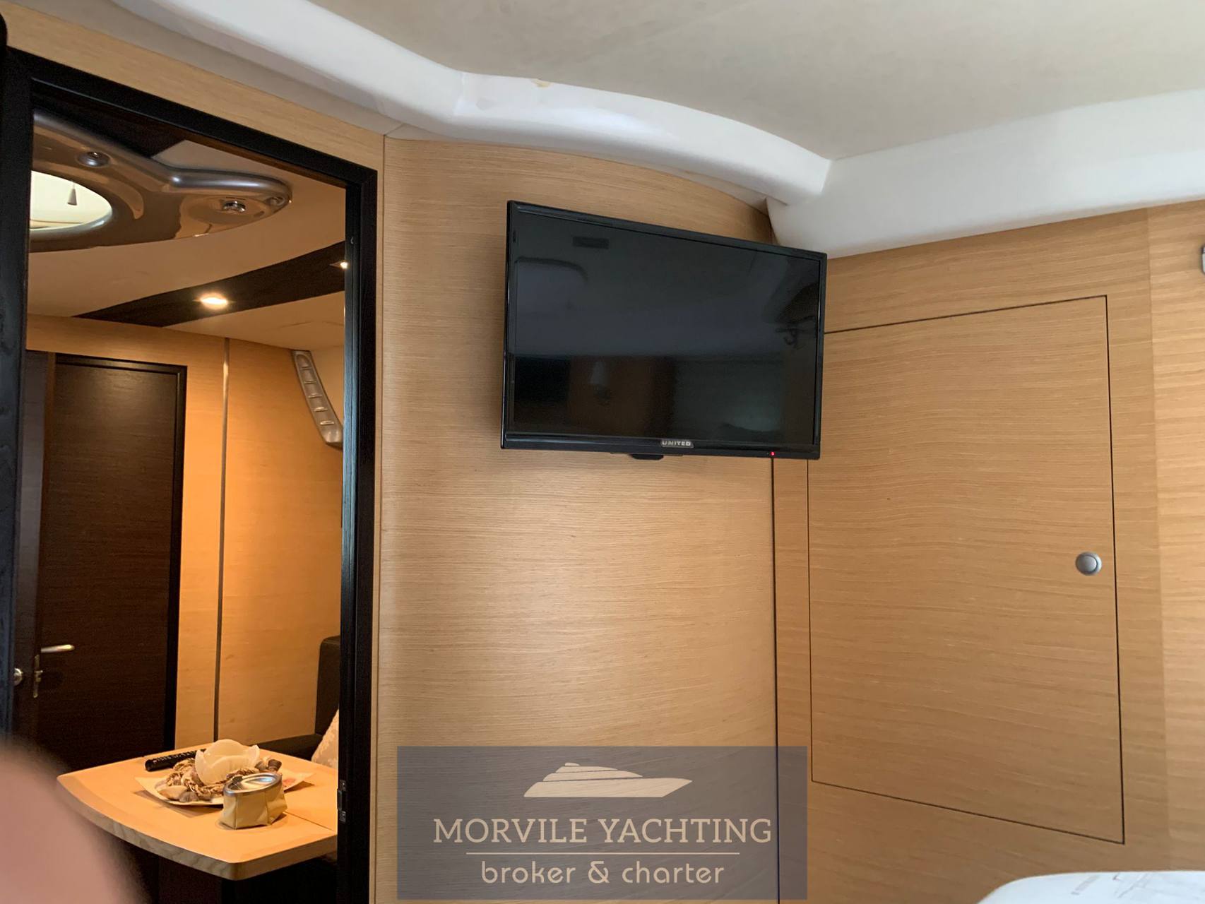 Cranchi Mediteranee 43 ht barco a motor