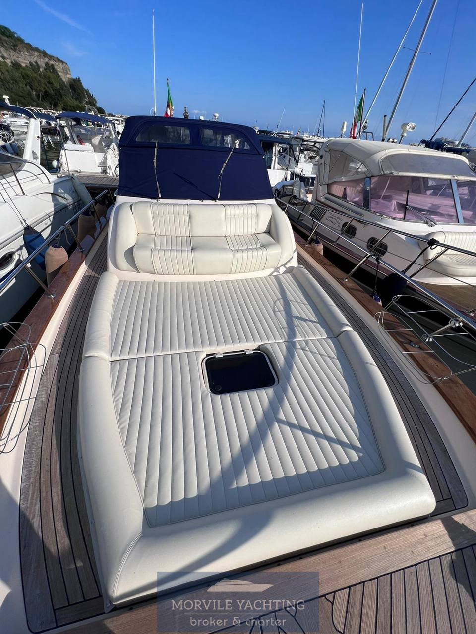 Apreamare 10 semicabinato motor boat