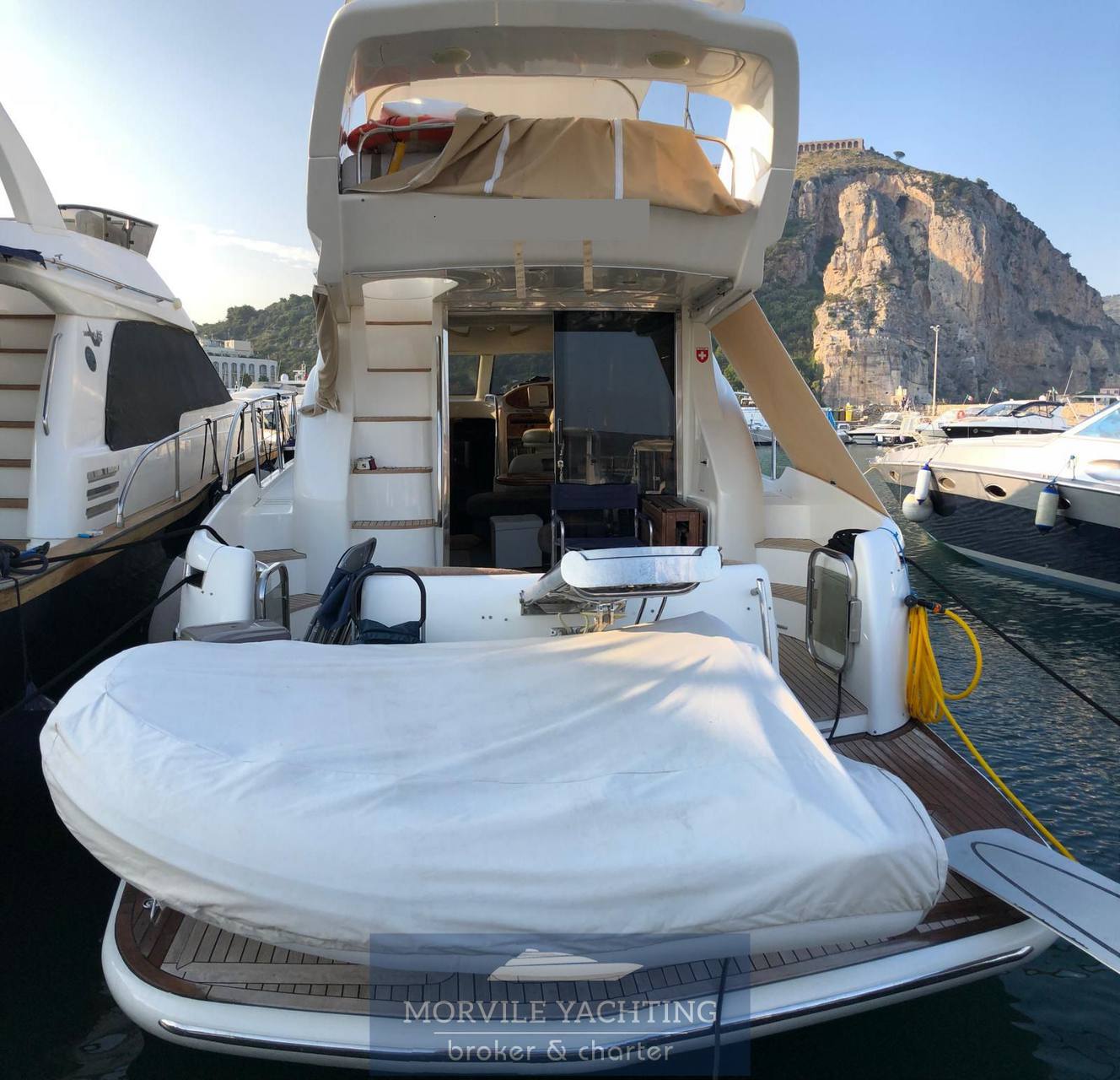 Azimut 42 fly فليبريدجي