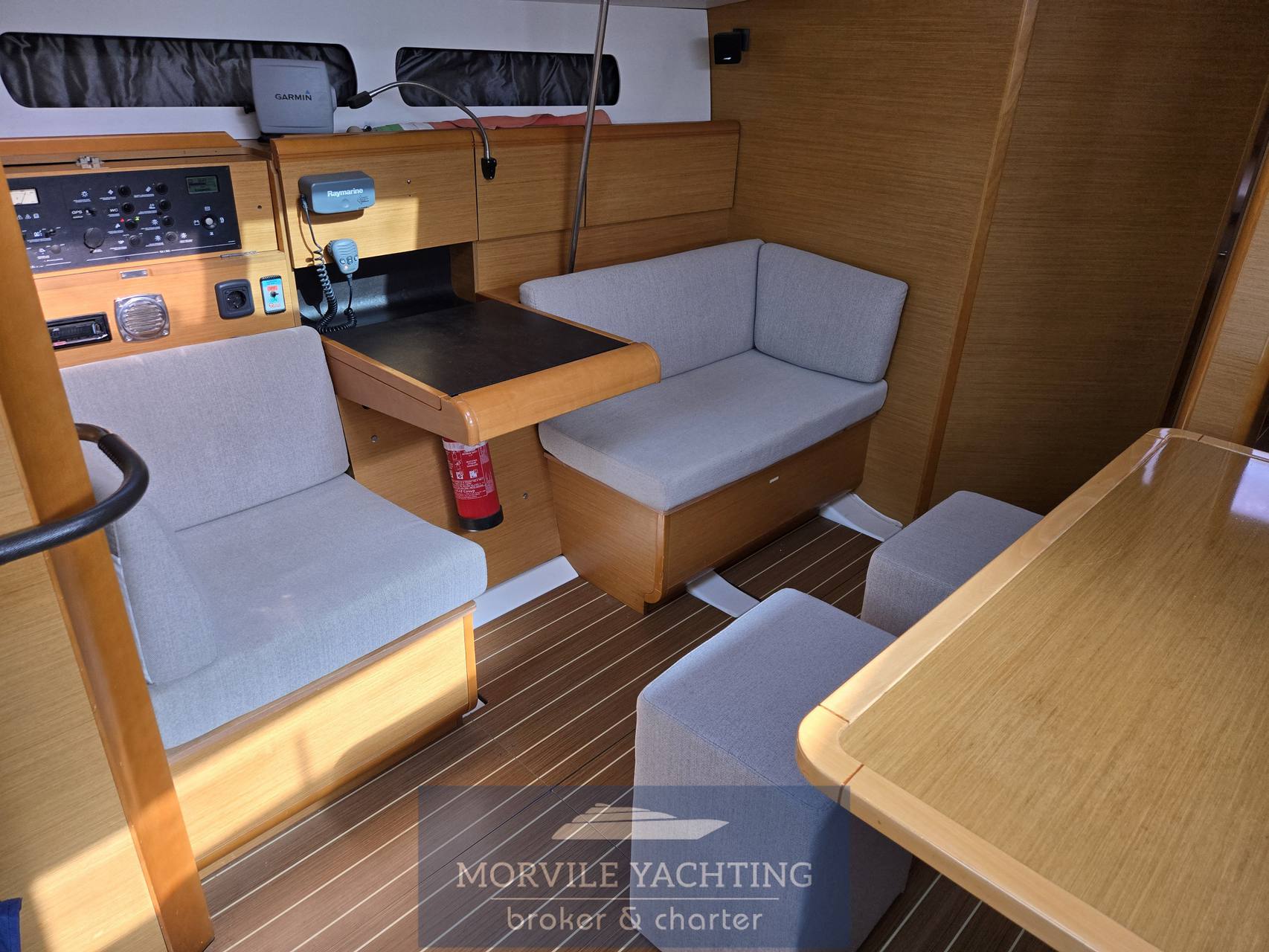 Jeanneau 439 barca a vela