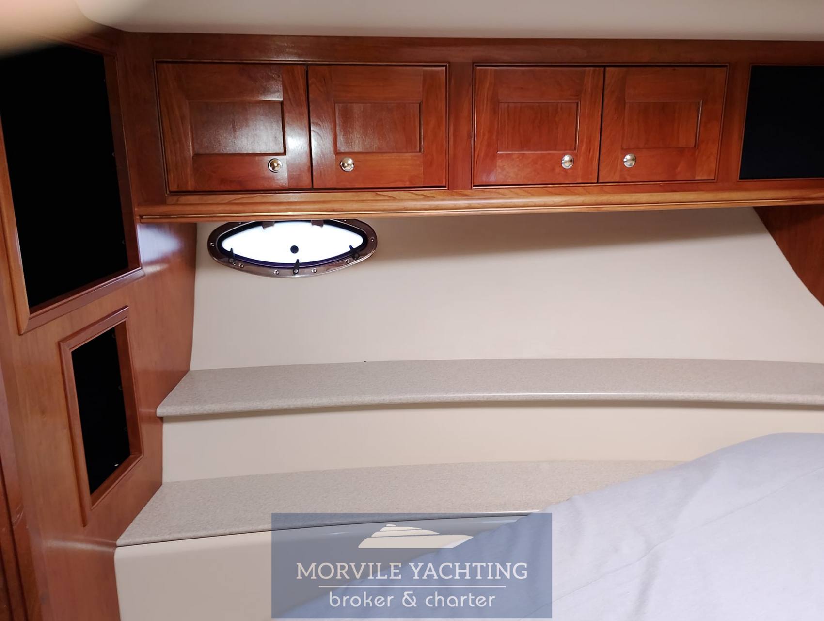 Cruisers yachts 54.70 open Photo