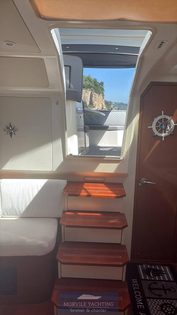 Jeanneau Leader 10 Motor boat used for sale