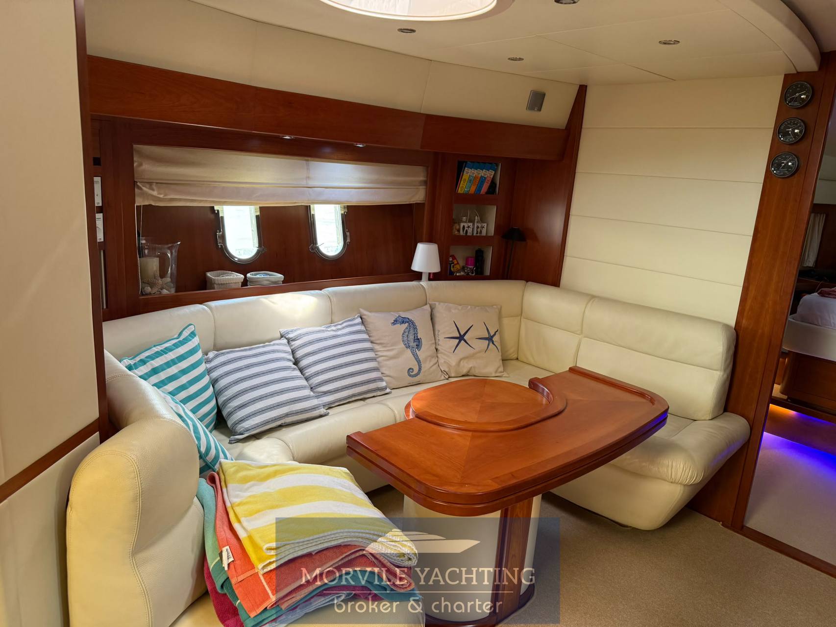 Dalla pieta' Dp 58 ht أعلى الثابت