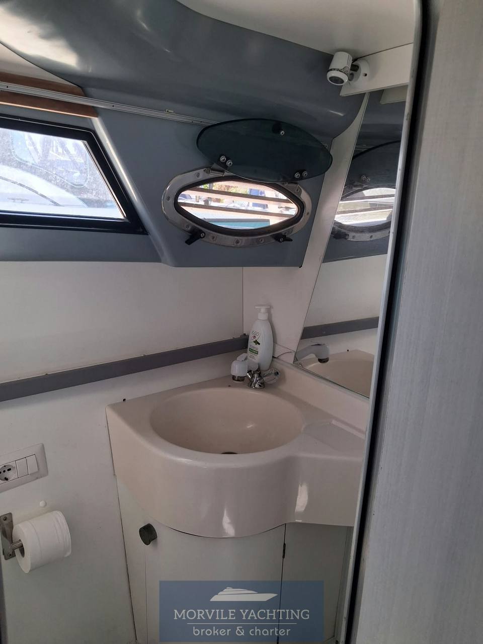 Rio yachts 900 cabin 0