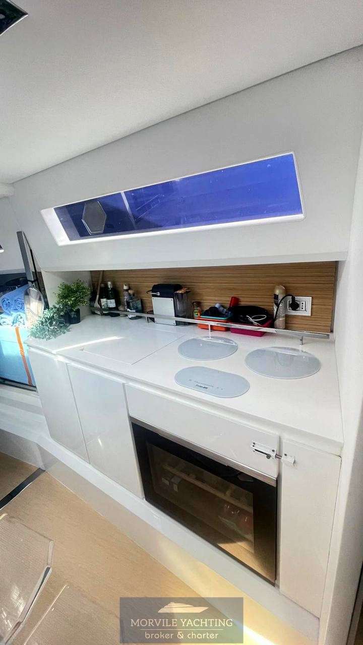 Evo R4xt bateau à moteur