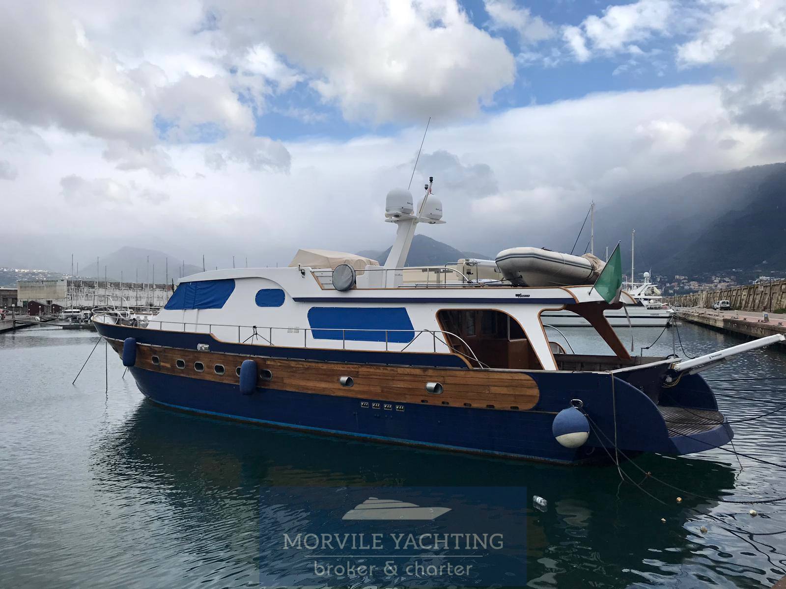 Cantiere nautico Azzurro 21 Motor boat charter