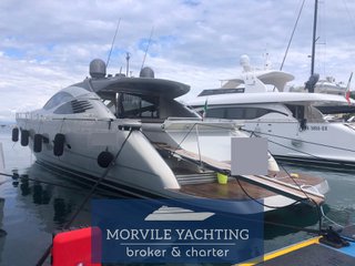 Pershing 76