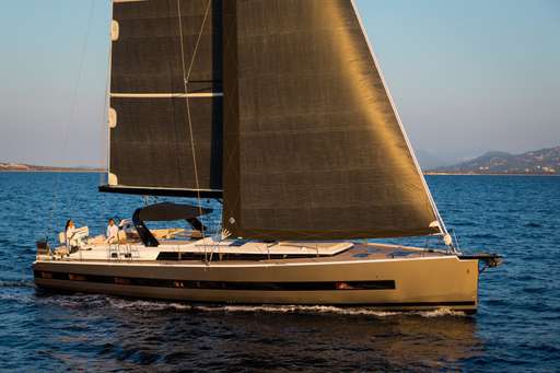 Beneteau Beneteau OcÃ©anis yacht 62