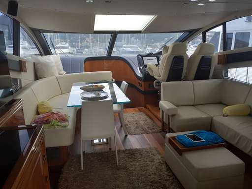 Sunseeker Sunseeker 68 sport yacht