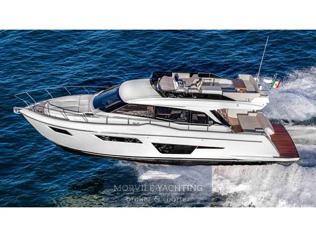Ferretti yachts 500