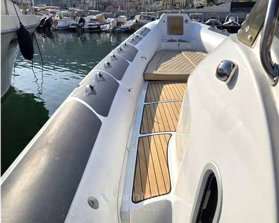 Sacs Stratos 42