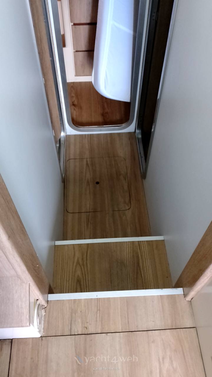 Mochi craft Dominator 34 fisherman