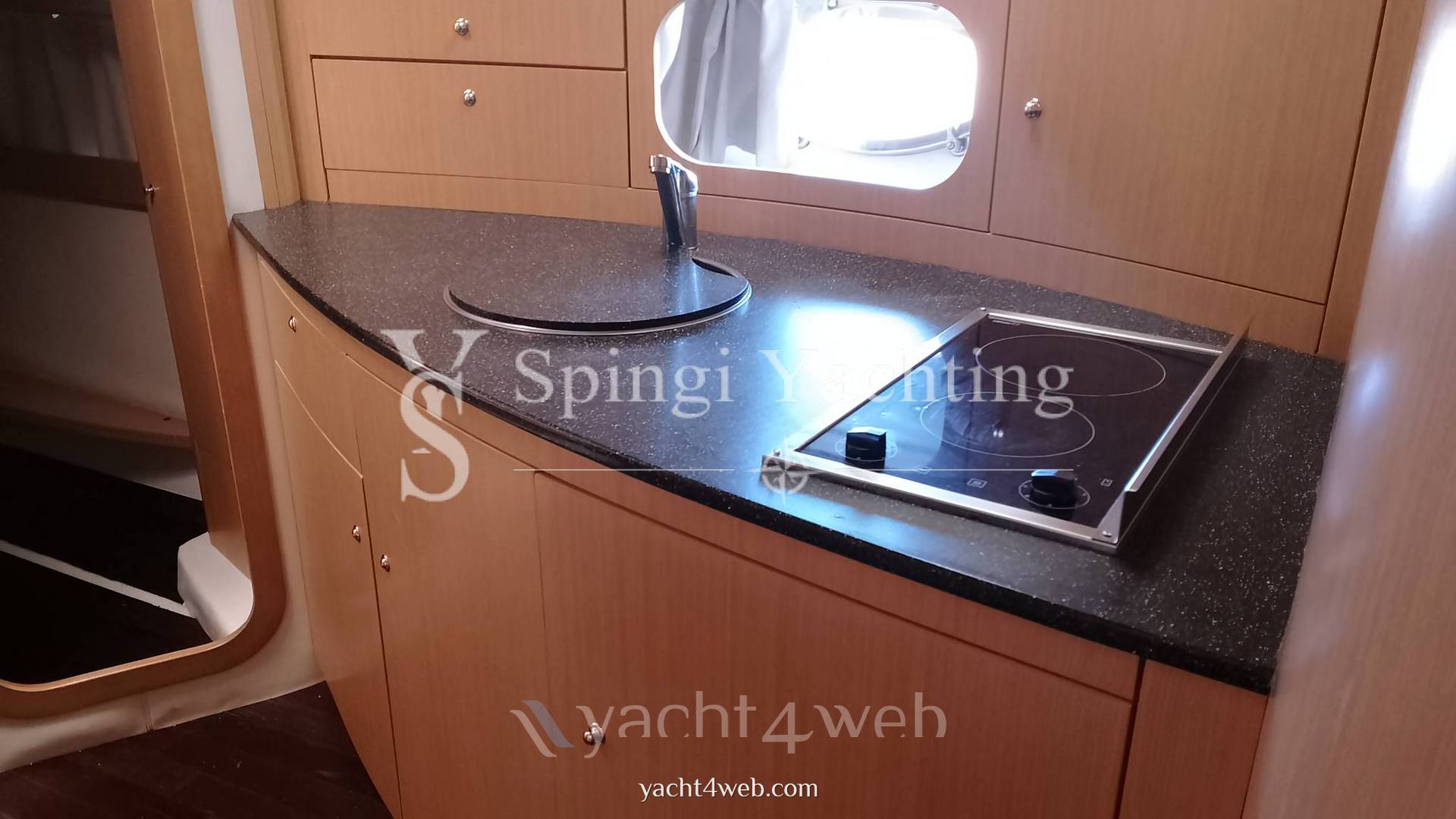 Innovazioni e progetti Mira 43 Day cruiser