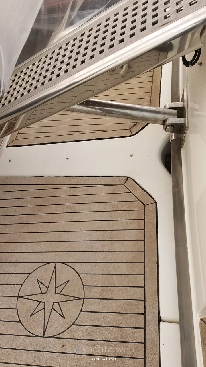 Cranchi Zaffiro 32 usato