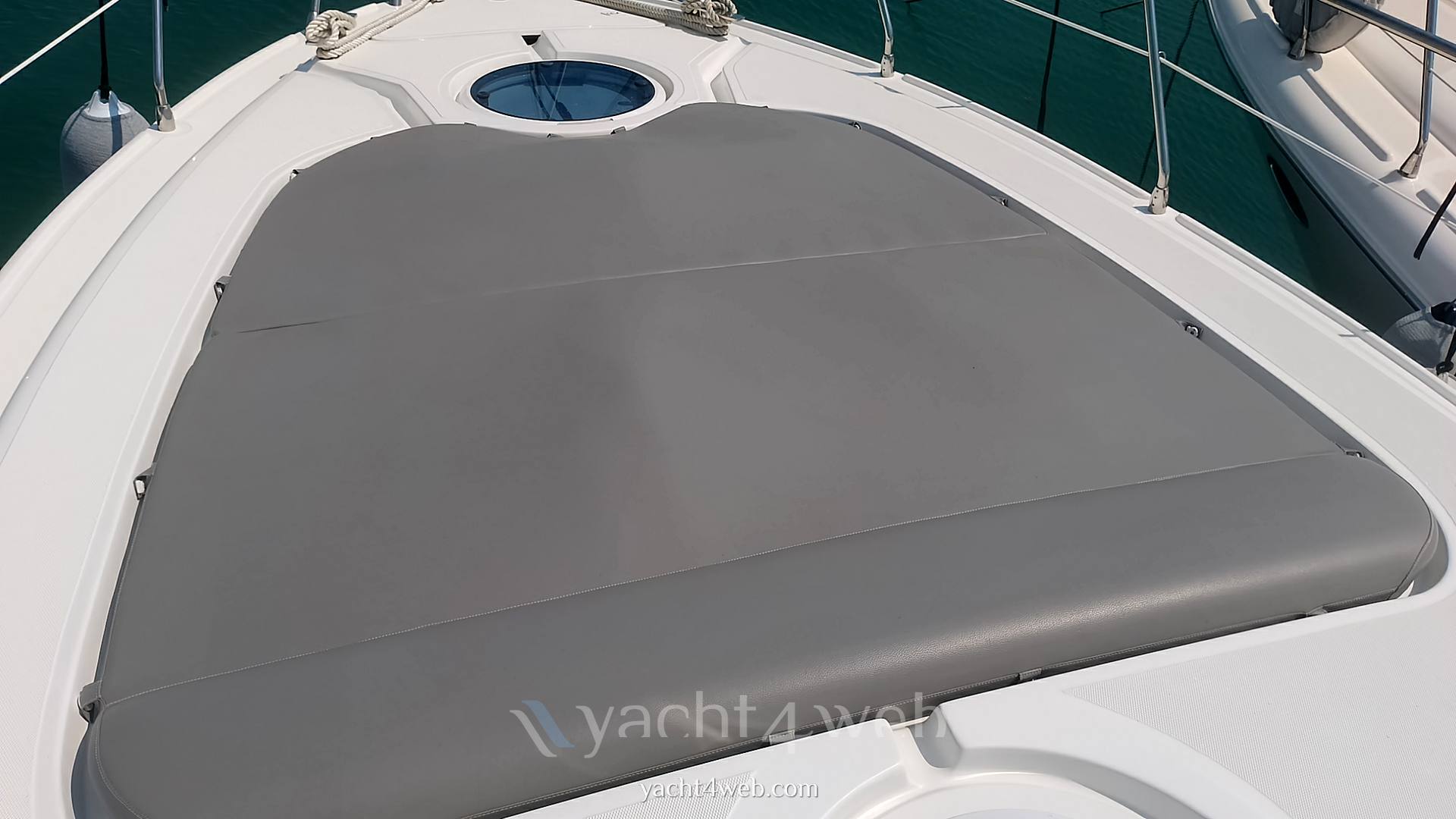 Innovazioni e progetti Mira 37 Day cruiser