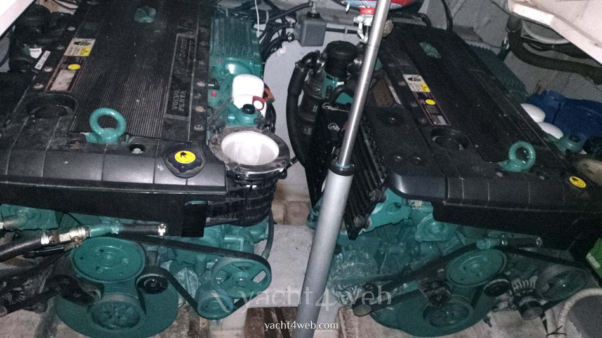 Manò mano marine Manò mano 32.50 3250 sport 机动船