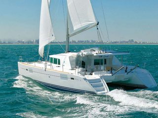 Lagoon 440 cat