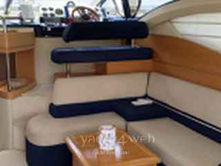 Azimut 40 ̸ 43 fly - Photo 2