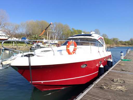 MANO MARINE MANO MARINE 35 hard top