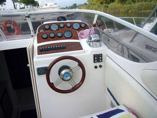 Mano marine Mano marine 25 cruiser