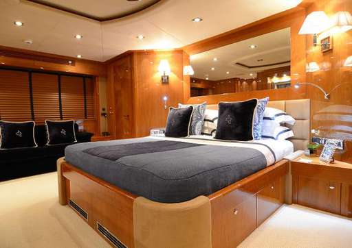 Sunseeker Sunseeker 30 Metre Yacht