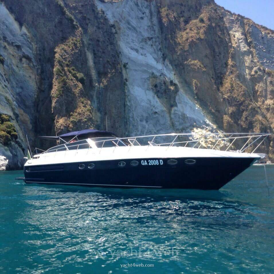 italcraft Ipanema 54 Barca a motore charter