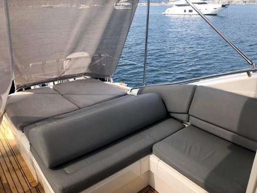 Princess Yachts Princess Yachts V70