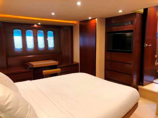 Princess Yachts Princess Yachts V70