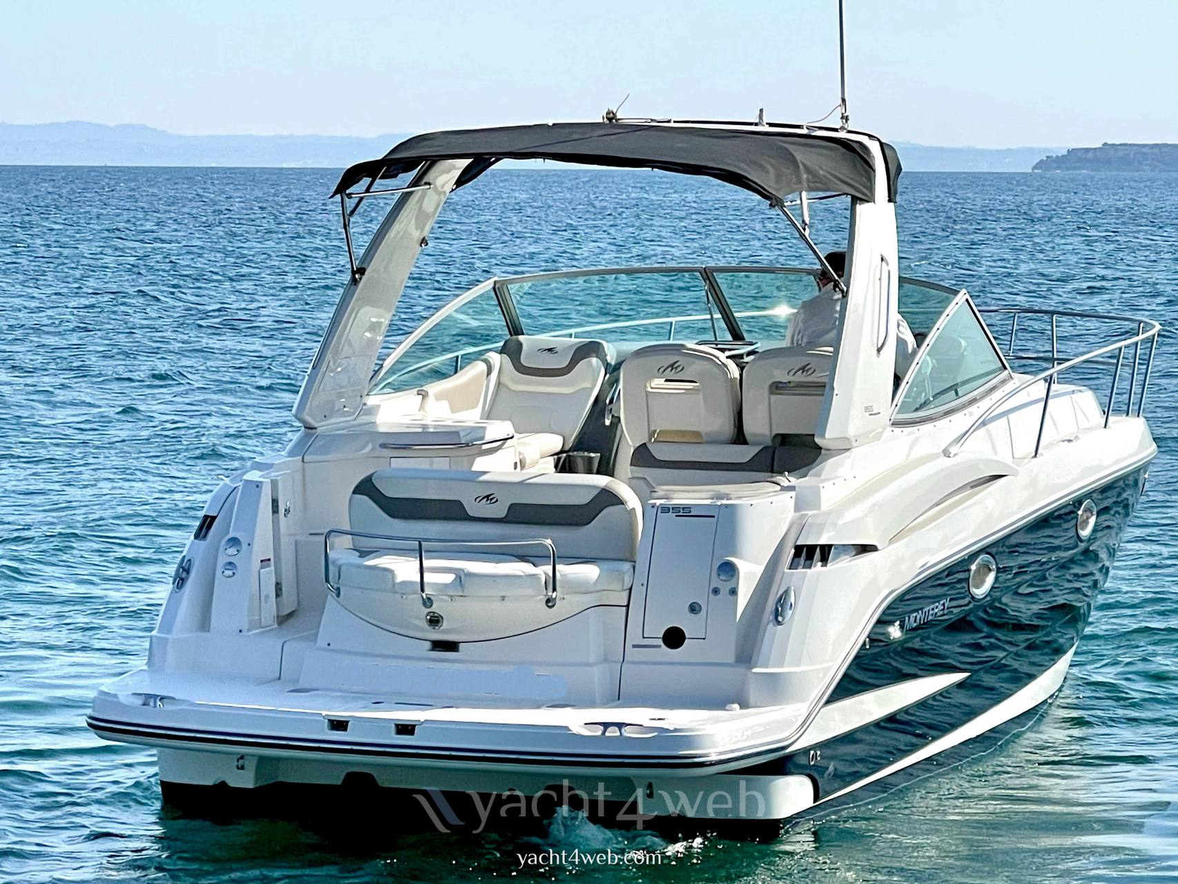 Monterey Boats 355 SY Monterey 355 Barca a motore charter