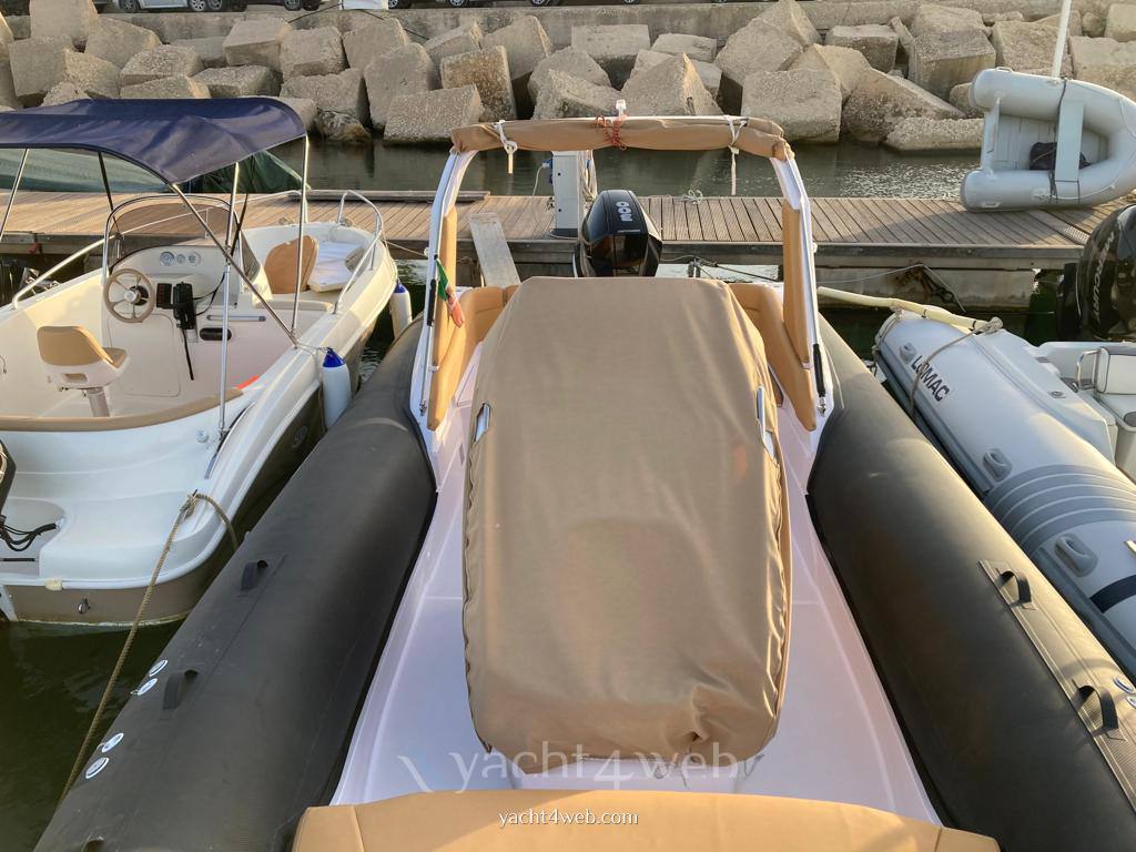 Italboats Stingher 28 gt used
