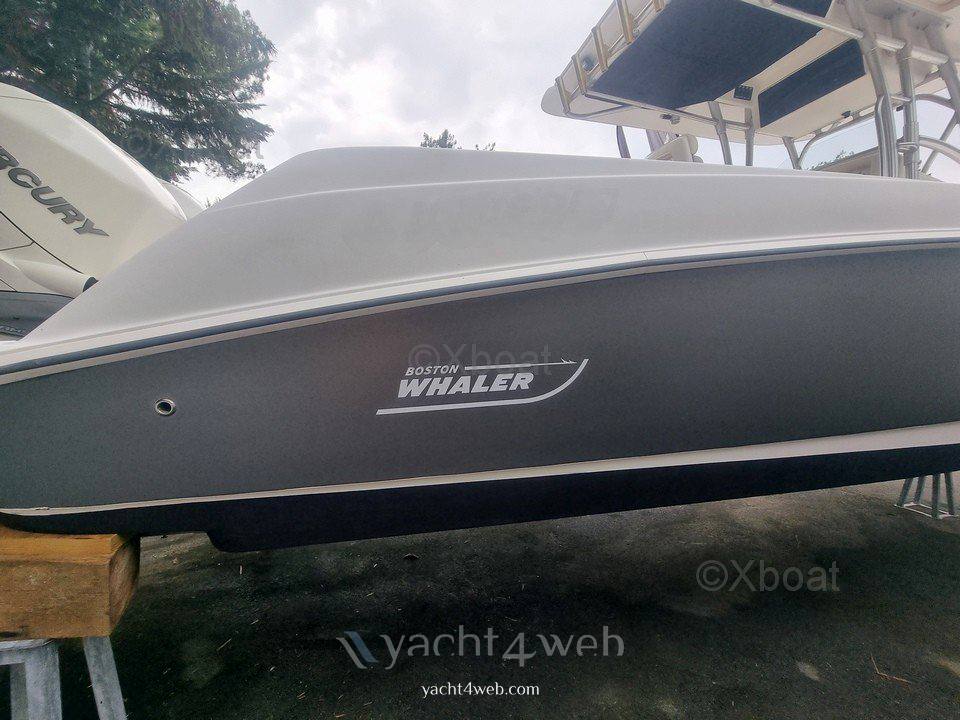 Boston whaler 320 outrage fotografia