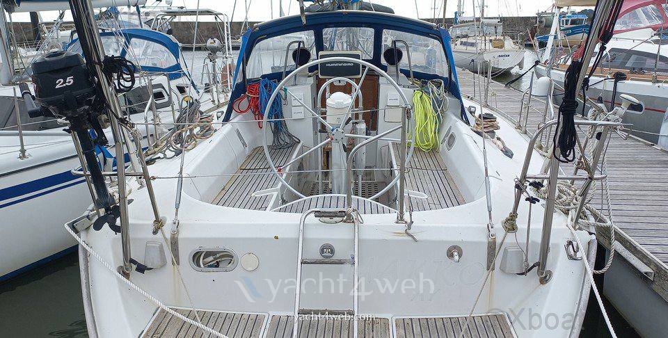 Beneteau OCEANIS 390 Фото