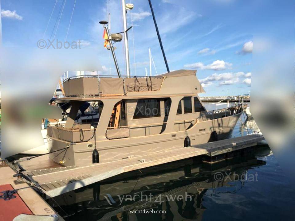 Island Gypsy TRAWLER ISLAND GYPSY 36 Моторная лодка используется для продажи